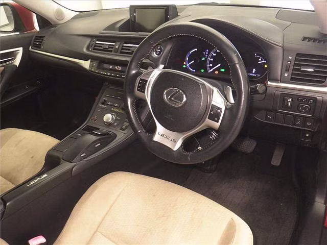 LEXUS CT200H