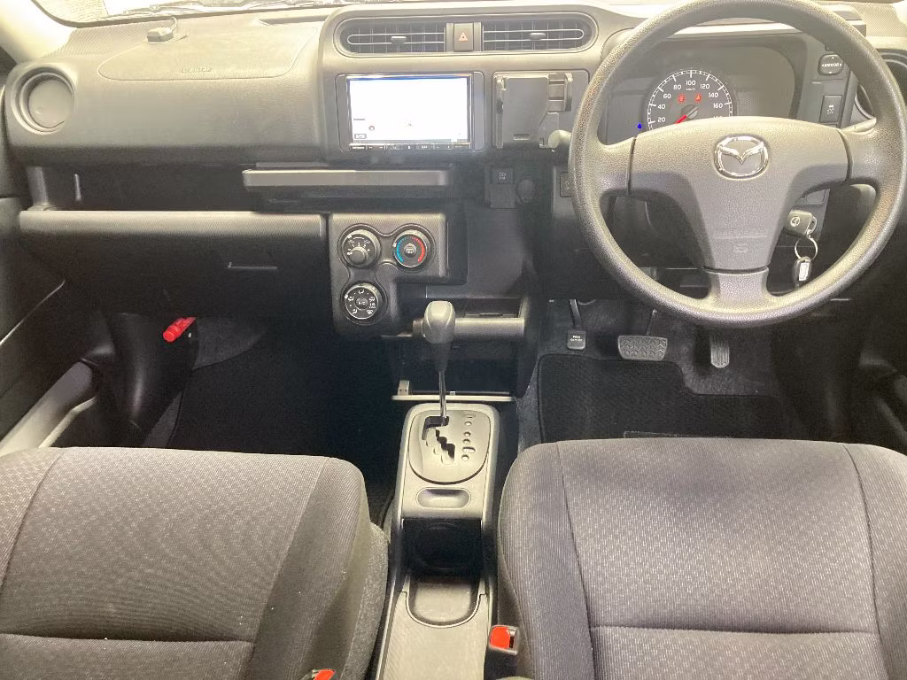 MAZDA FAMILIA