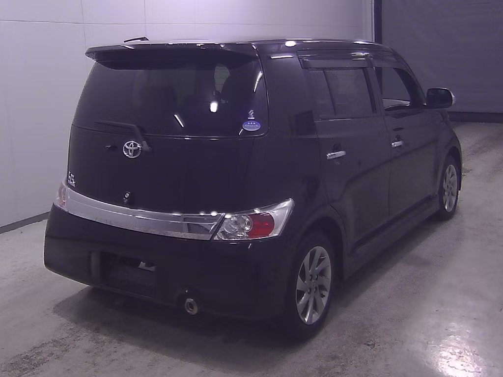 TOYOTA BB