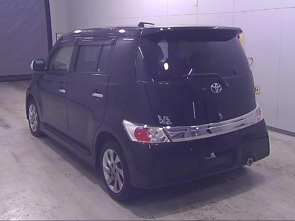 TOYOTA BB