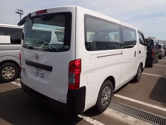 NISSAN NV350 CARAVAN