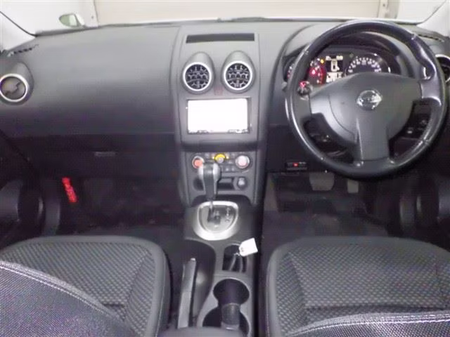 NISSAN DUALIS