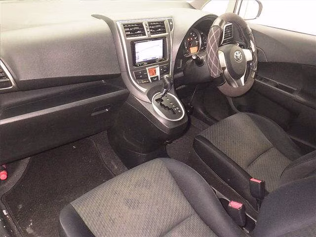 TOYOTA RACTIS