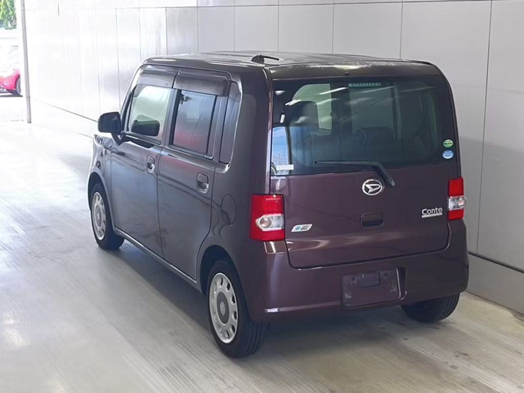 DAIHATSU MOVE CONTE