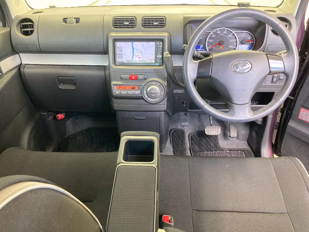 DAIHATSU MOVE CONTE