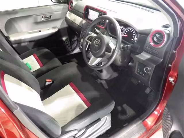 DAIHATSU BOON
