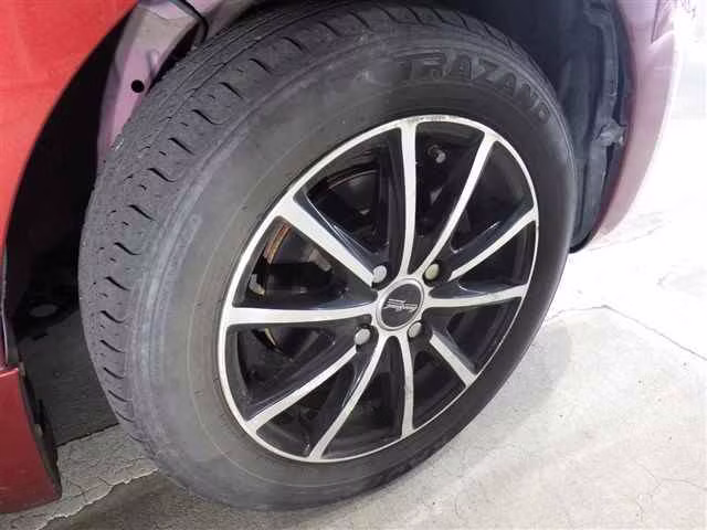 DAIHATSU BOON