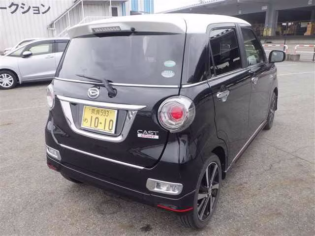 DAIHATSU CAST