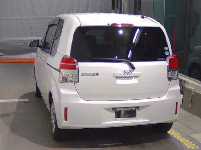 TOYOTA SPADE