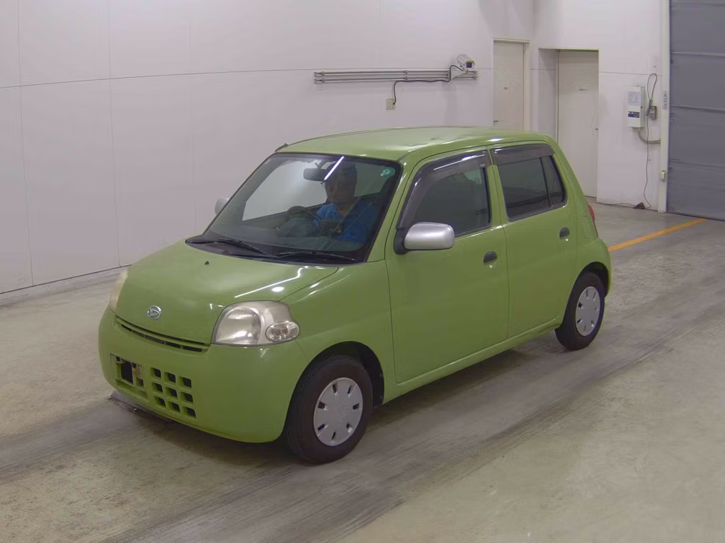 DAIHATSU ESSE
