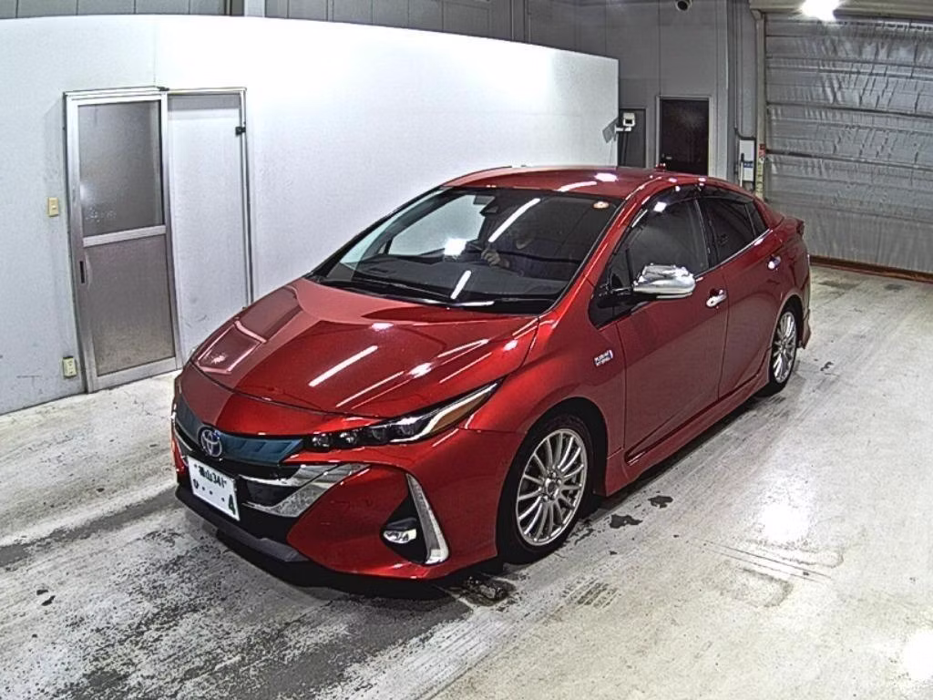 TOYOTA PRIUS PHV