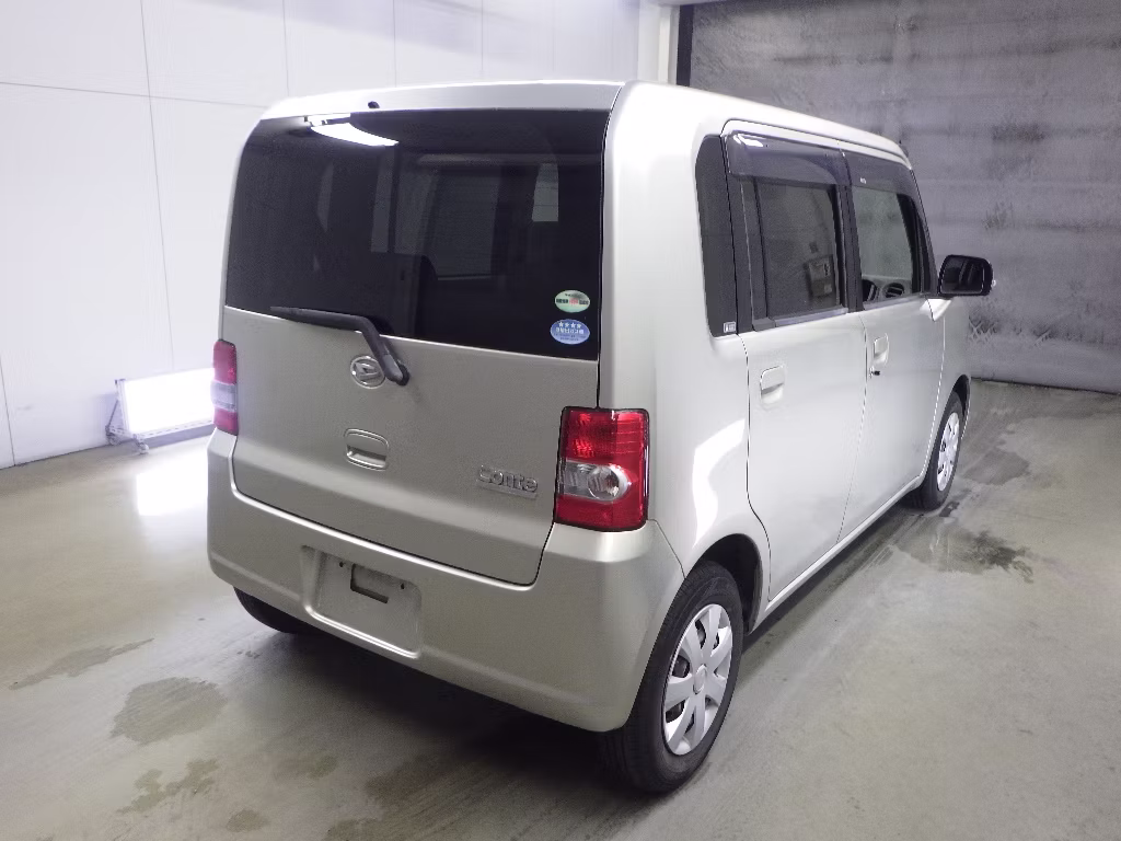 DAIHATSU MOVE CONTE