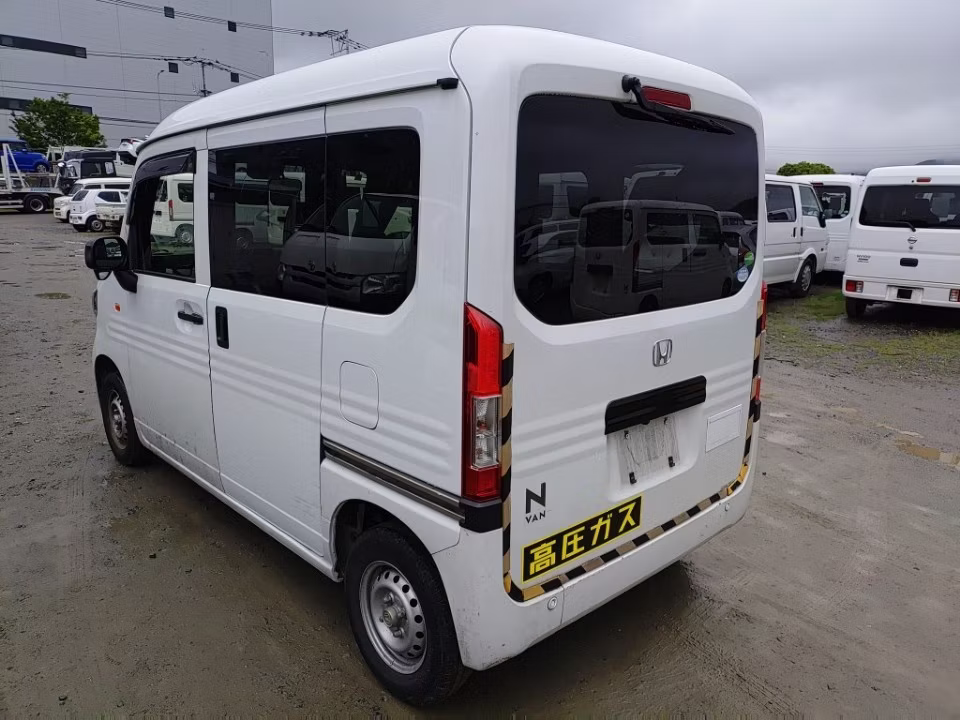 HONDA N-VAN