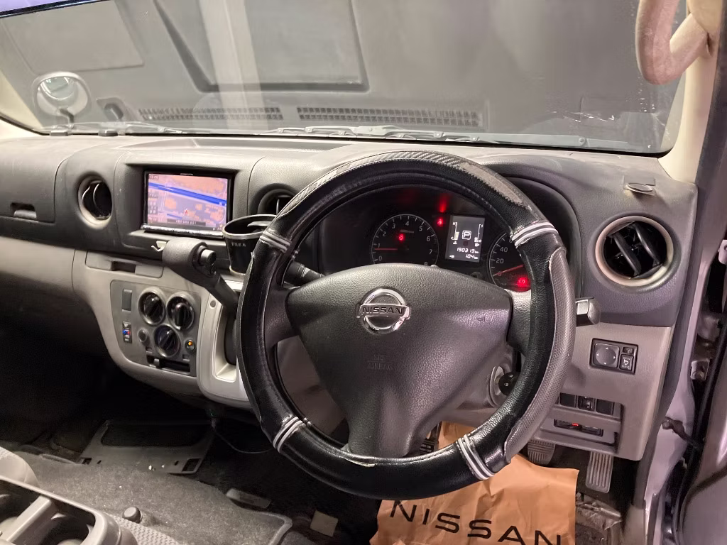 NISSAN NV350 CARAVAN