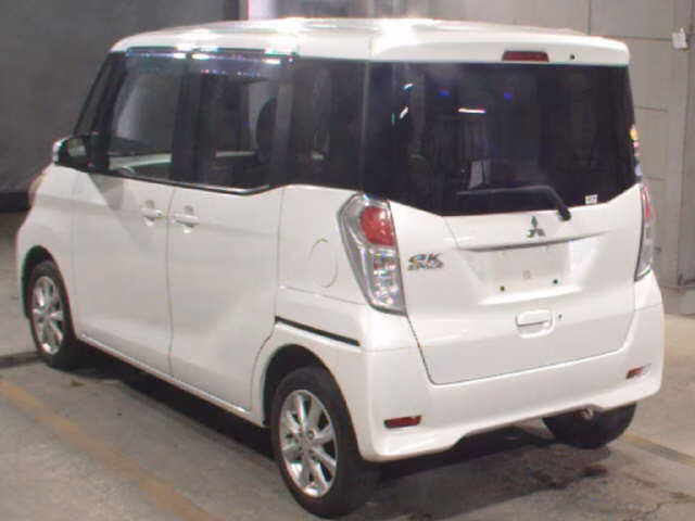 MITSUBISHI EK SPACE