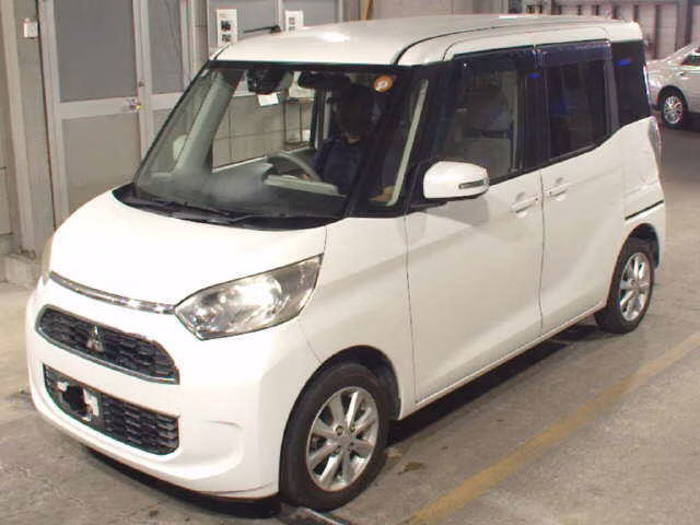 MITSUBISHI EK SPACE