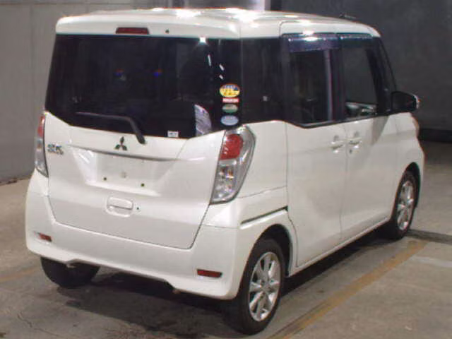 MITSUBISHI EK SPACE