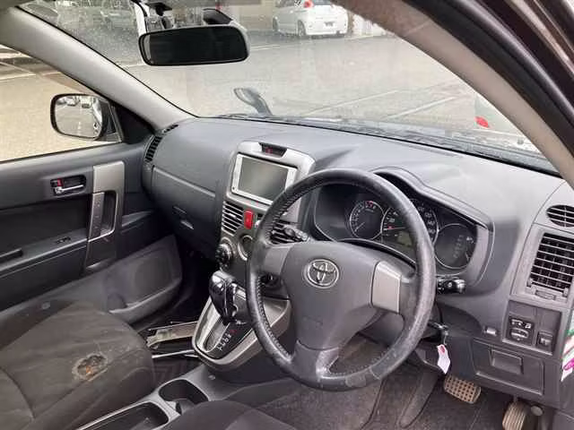 TOYOTA RUSH