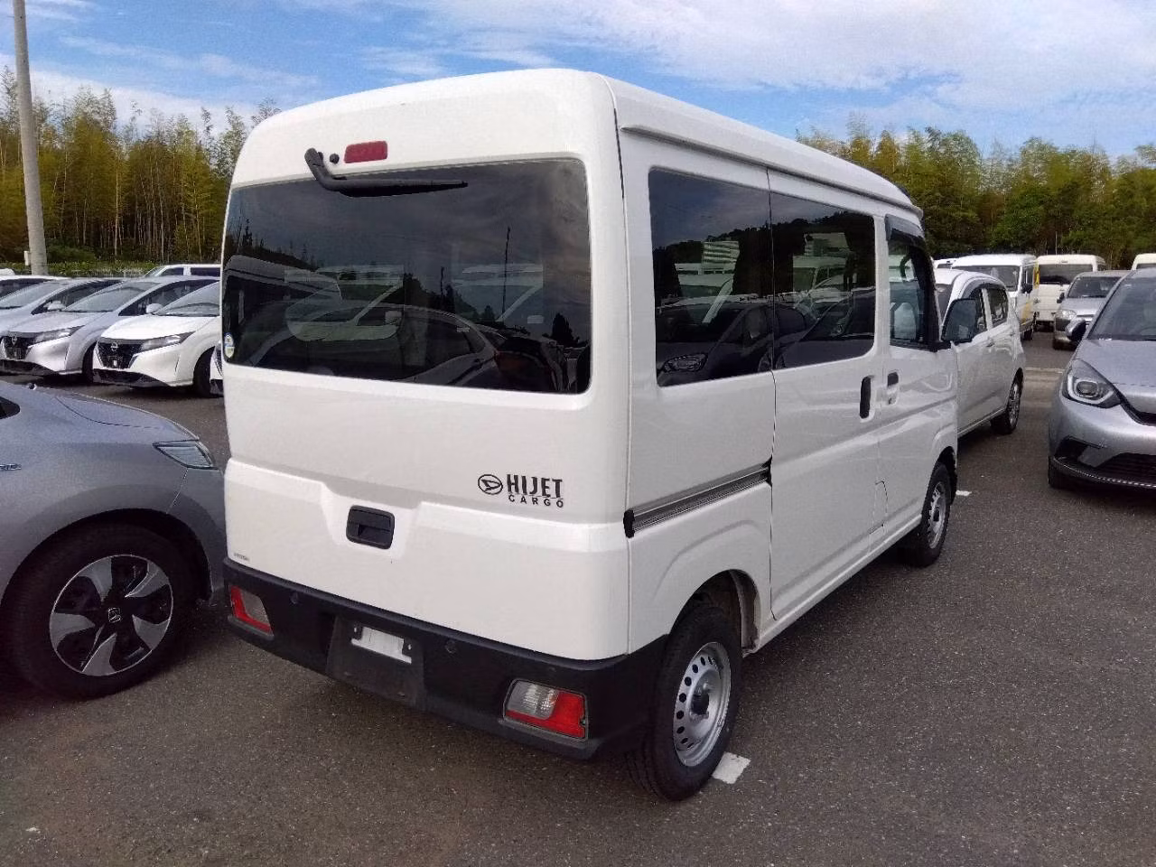 DAIHATSU ATRAI