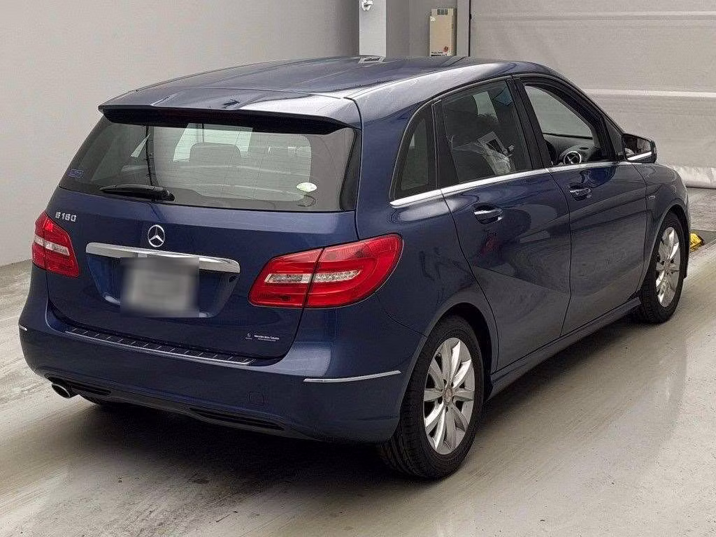 MERCEDES-BENZ B-CLASS