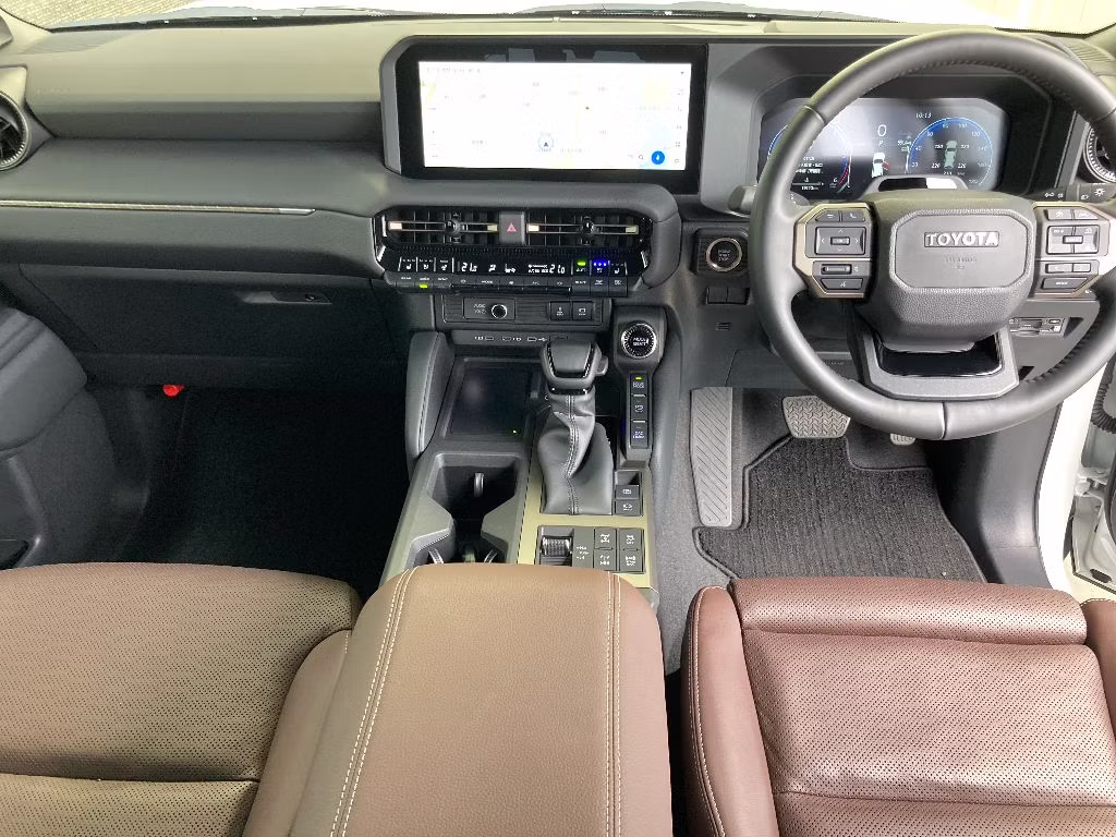 TOYOTA LAND CRUISER PRADO