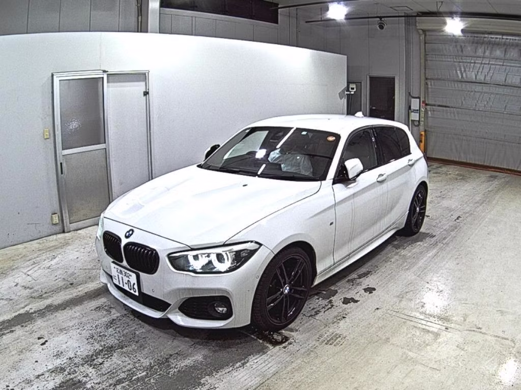 BMW 1-SERIES