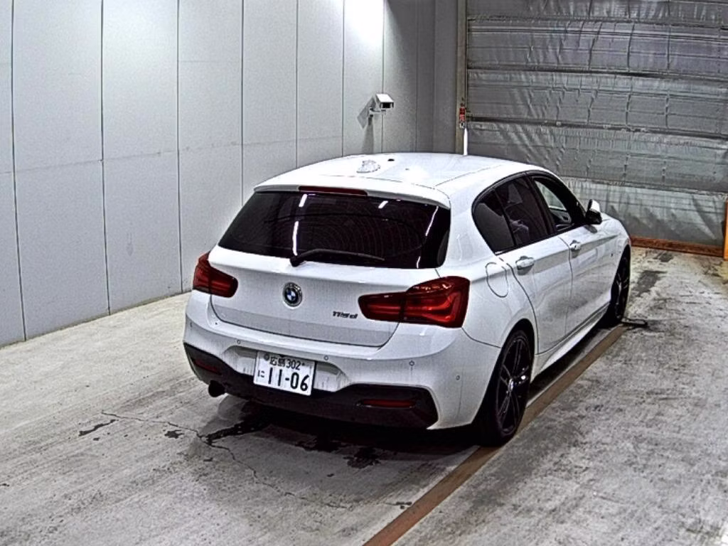 BMW 1-SERIES