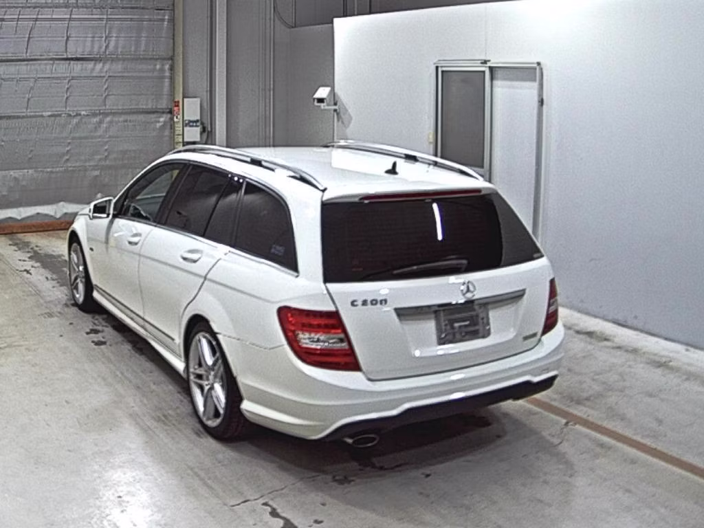 MERCEDES-BENZ C-CLASS