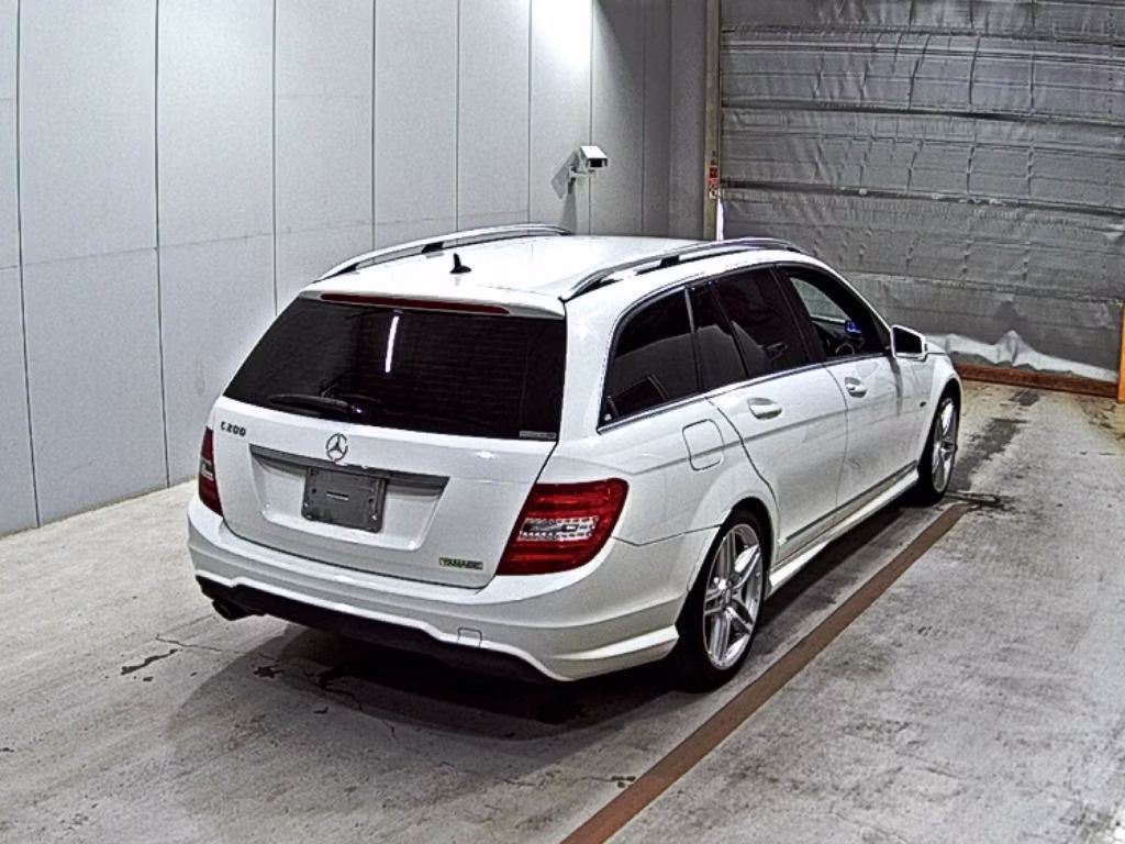 MERCEDES-BENZ C-CLASS