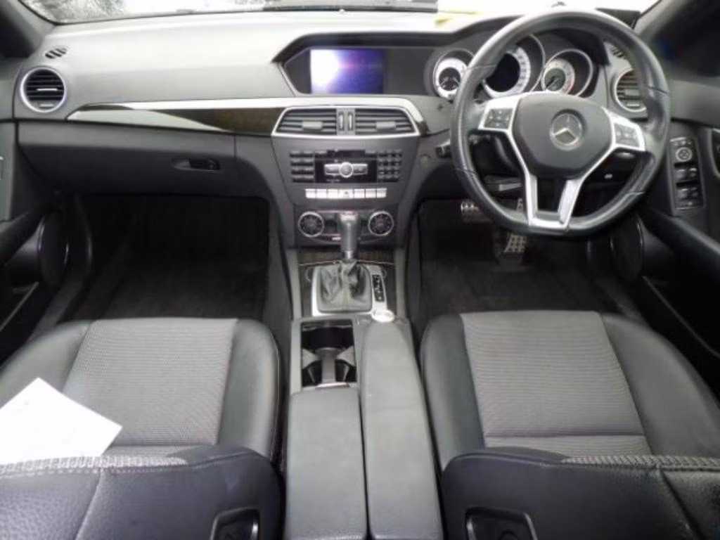 MERCEDES-BENZ C-CLASS