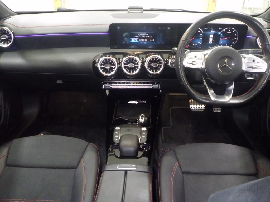 MERCEDES-BENZ CLA-CLASS