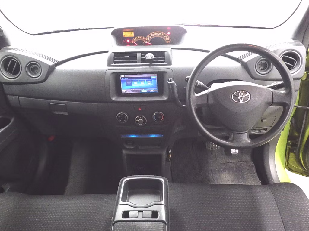 TOYOTA BB
