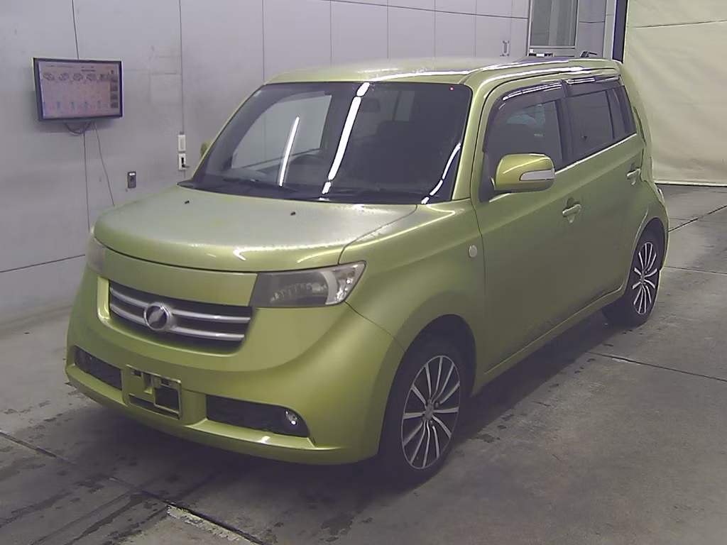 TOYOTA BB