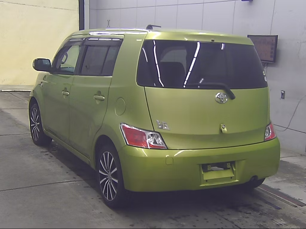 TOYOTA BB