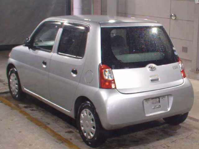 DAIHATSU ESSE