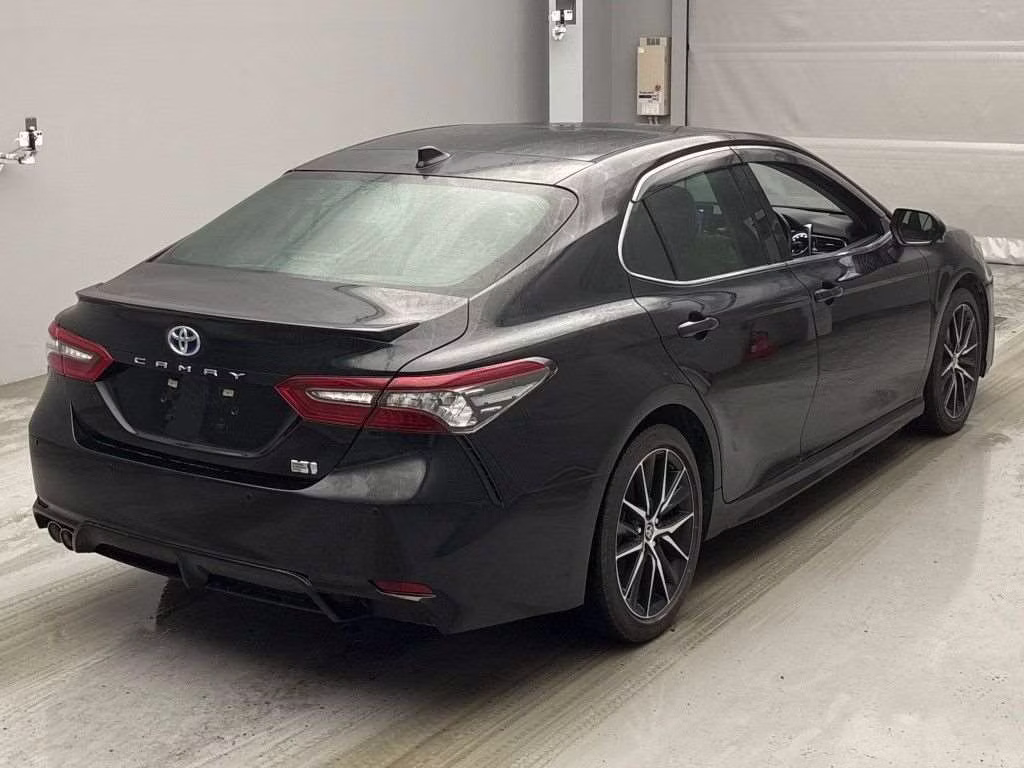TOYOTA CAMRY