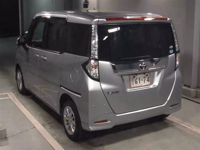 TOYOTA TANK