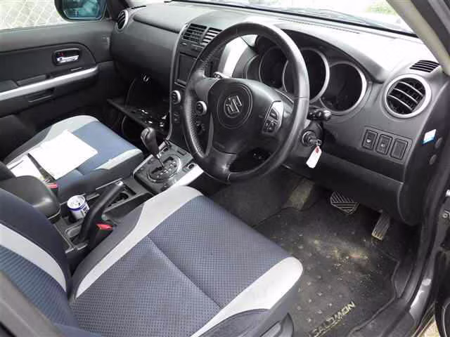 SUZUKI ESCUDO