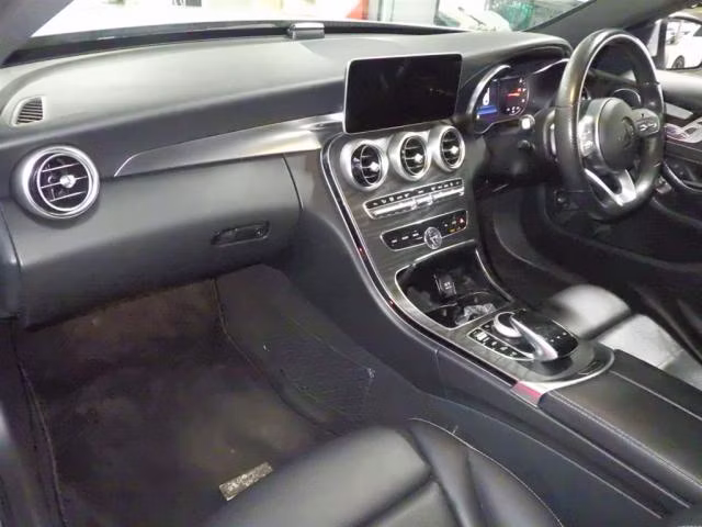 MERCEDES-BENZ C-CLASS