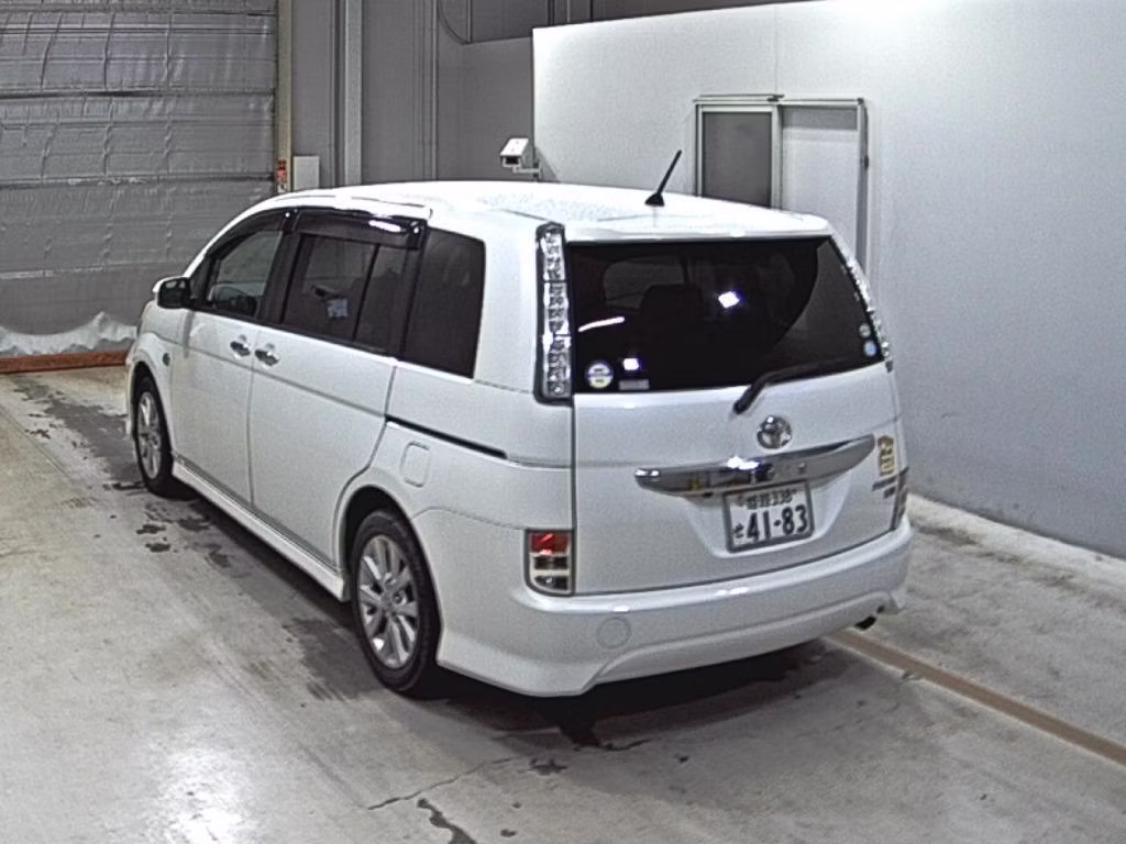 TOYOTA ISIS