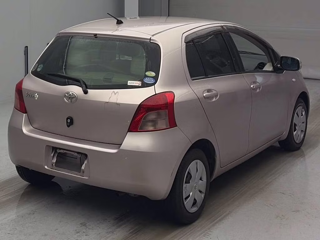 TOYOTA VITZ