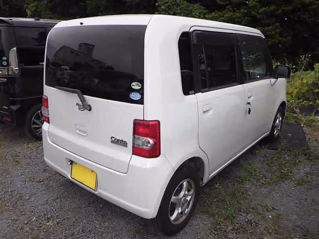 DAIHATSU MOVE CONTE