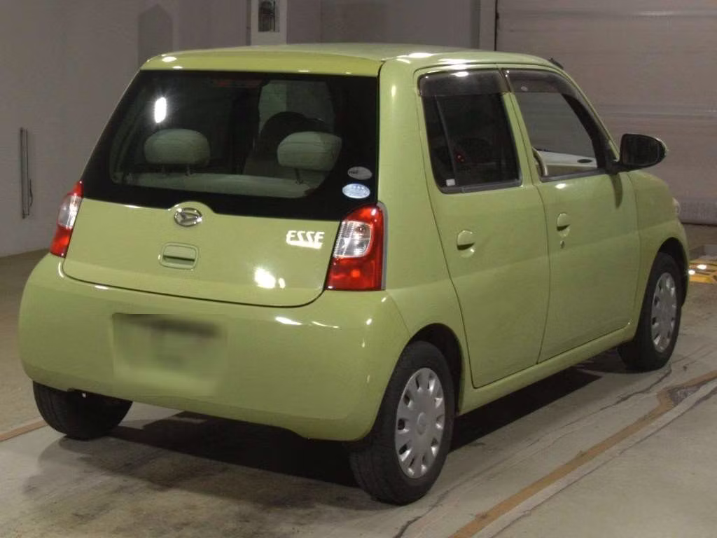 DAIHATSU ESSE