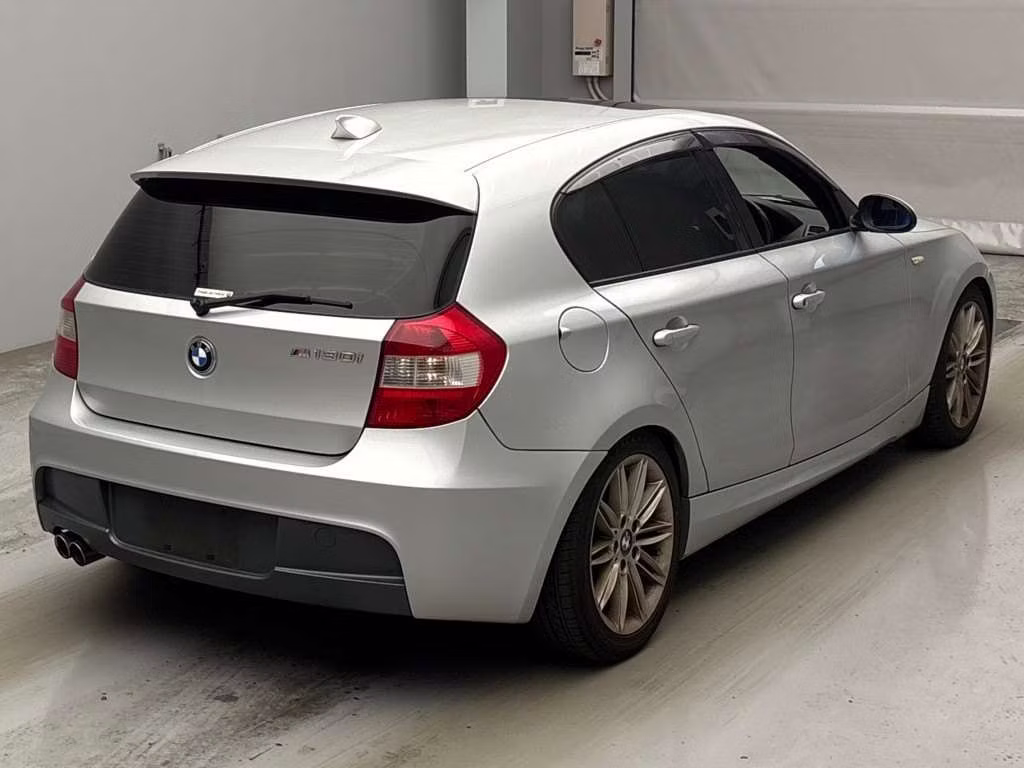 BMW 1-SERIES