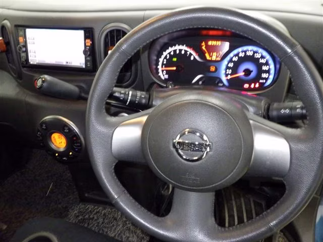 NISSAN CUBE