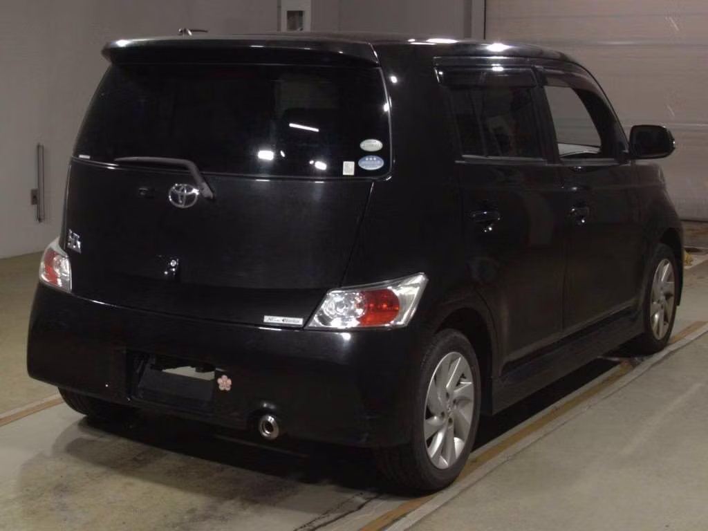 TOYOTA BB