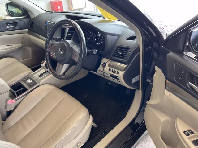 SUBARU LEGACY
