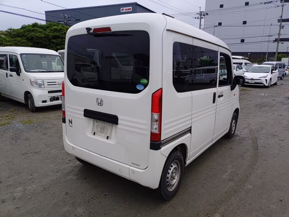 HONDA N-VAN