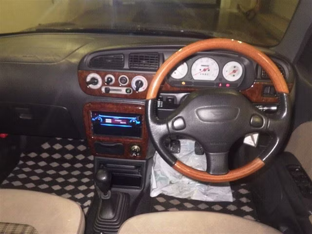 DAIHATSU MIRA GINO