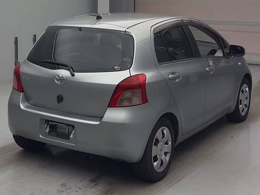 TOYOTA VITZ